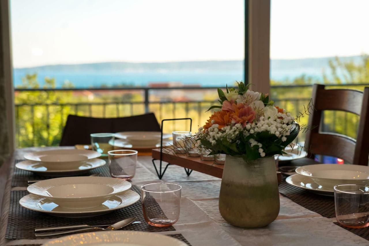 Home Away From Home With Outdoor Pool, Botanical Garden And A Beautiful Sea View Kaštela Kültér fotó